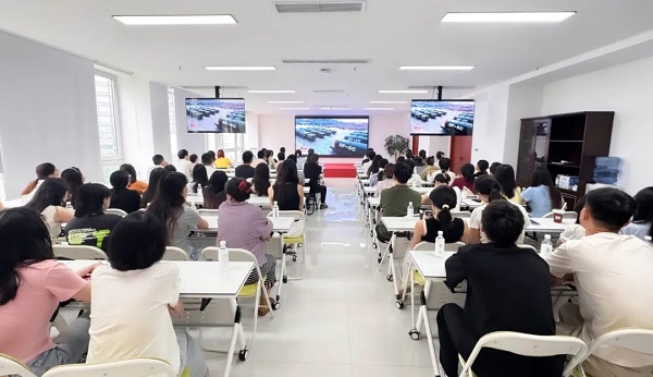 銘記歷史，砥礪前行——瑞方人力組織觀看九三閱兵儀式 第1張